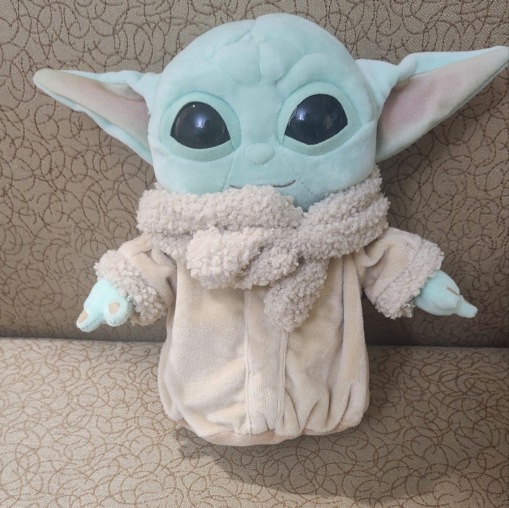 Baby Yoda Star Wars The Mandalorian Grogu The Child Basic‎ 8-Inch Plush